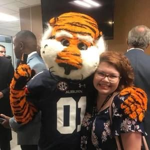 Meet your Posher, Emily